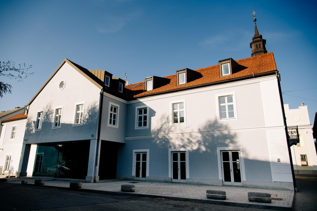 Hotel Stara Lika Gospić Buitenkant foto