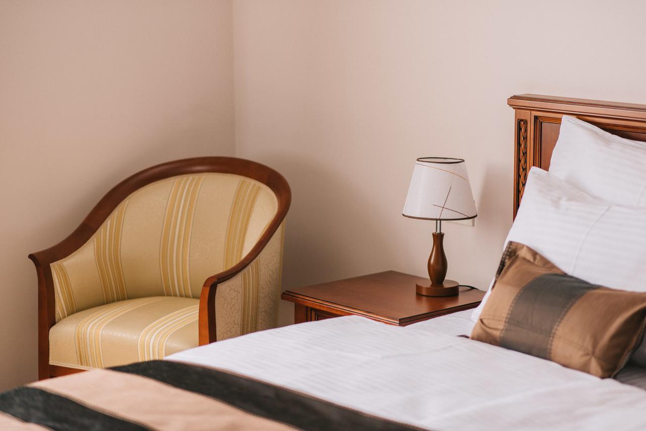 Hotel Stara Lika Gospić Buitenkant foto