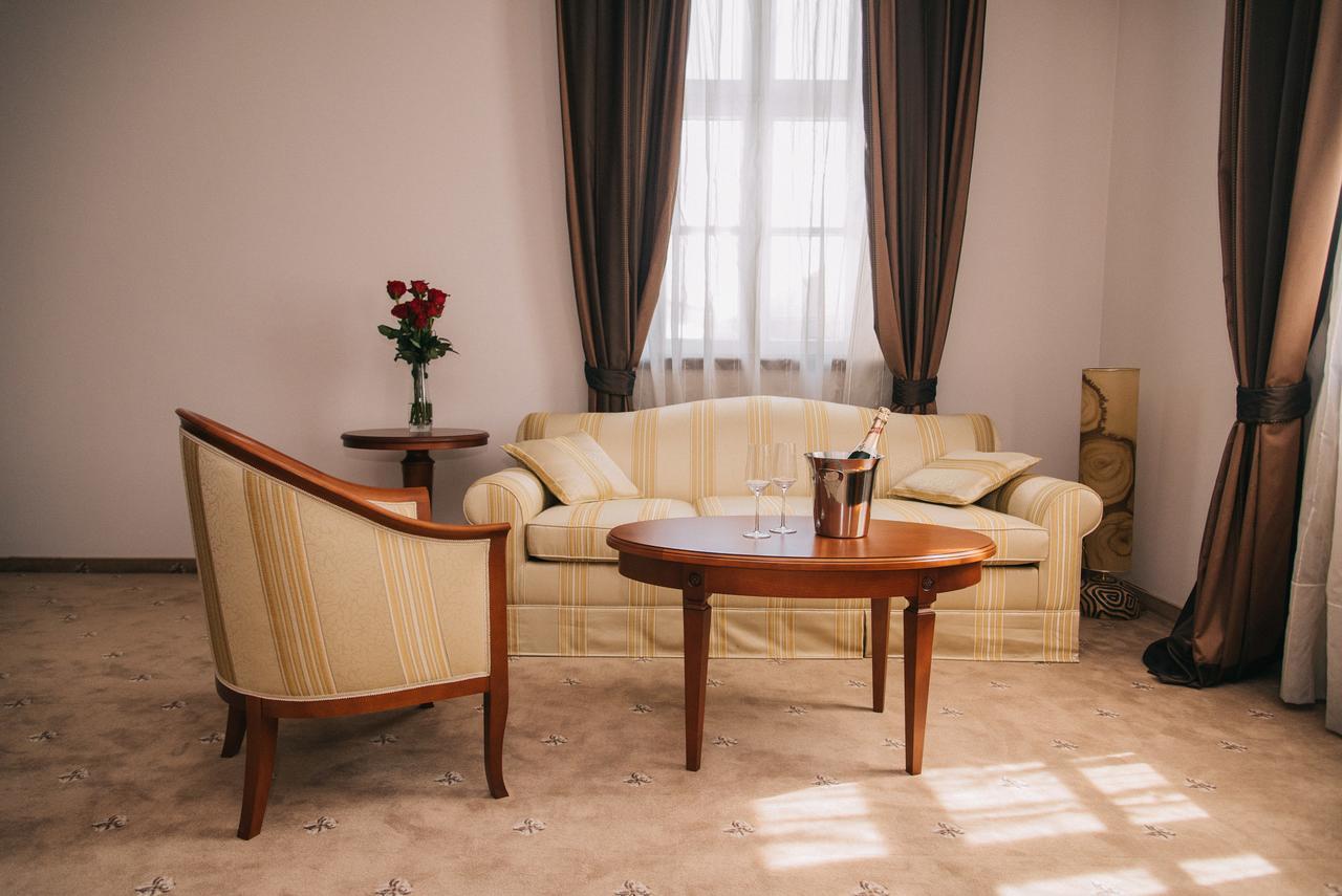 Hotel Stara Lika Gospić Buitenkant foto