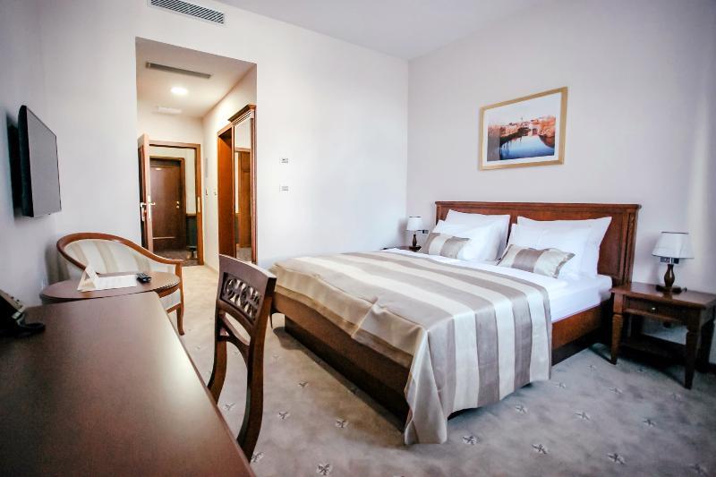 Hotel Stara Lika Gospić Buitenkant foto
