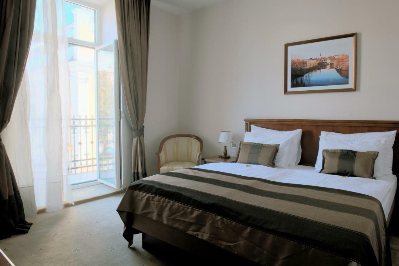 Hotel Stara Lika Gospić Buitenkant foto