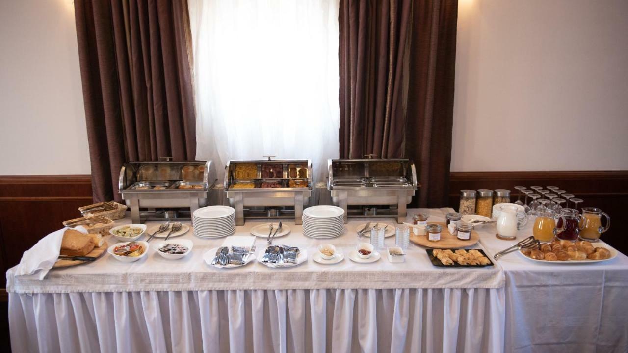 Hotel Stara Lika Gospić Buitenkant foto